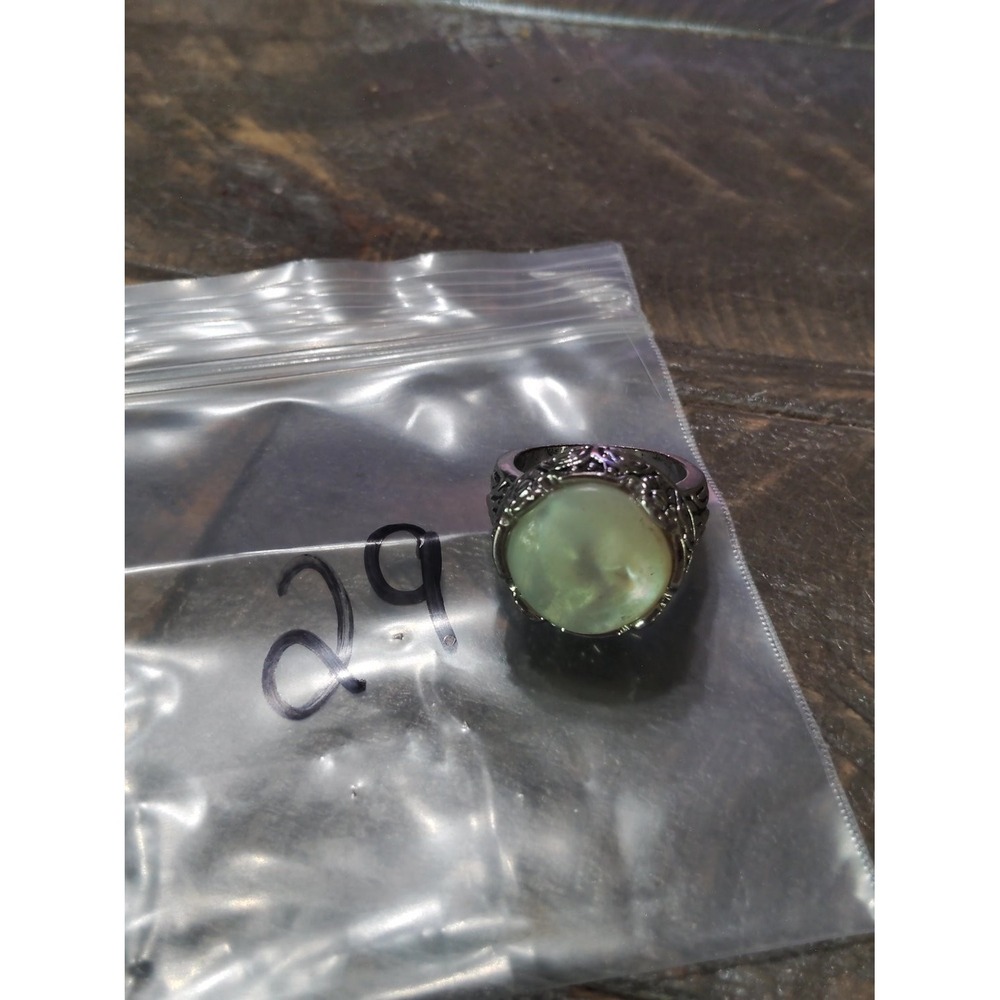 Mother of Pearl Ring Silver Tone Ornate Filigree Cocktail Band Size 6 Womens